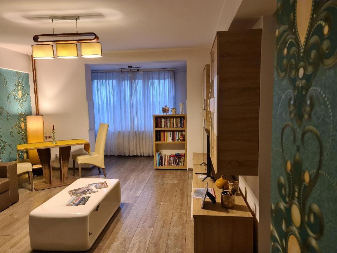 Central Cosy Apart Oradea Apartment Екстериор снимка